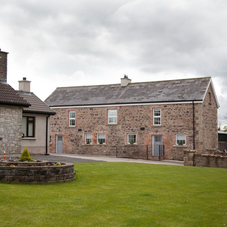 Cash Hill Farm Cottages Ballinamallard Extérieur photo